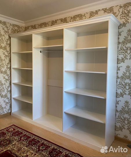 Шкаф распашной