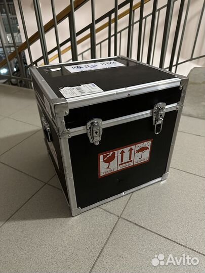 Ящик для хранения оборудования или перевозки