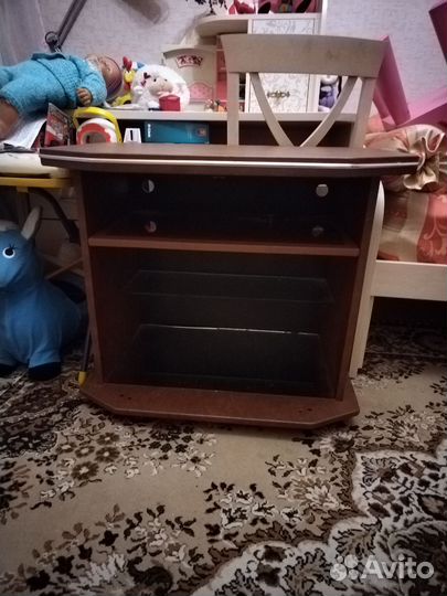 Тумба под телевизор