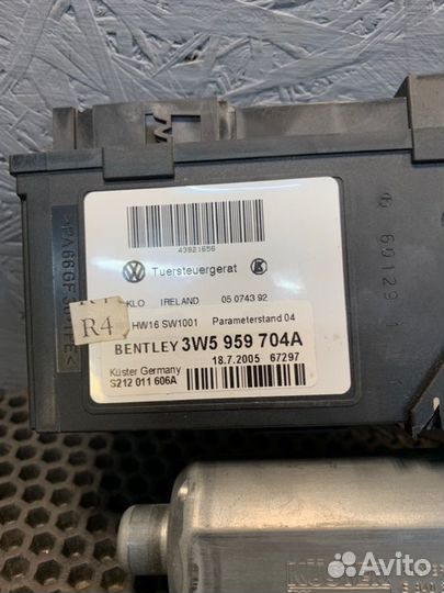 Мотор стеклоподъемника задний правый Bentley