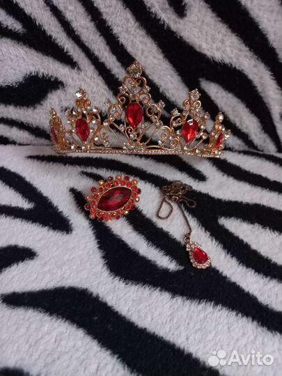 Прокат костюмов для взрослых и детей разной темы