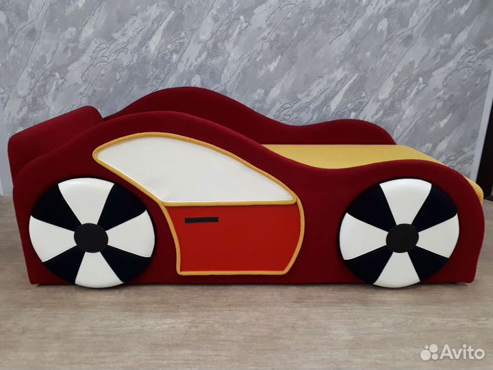 Машина-кровать