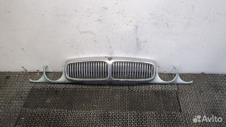 Решетка радиатора Jaguar XJ 1997–2003, 2001