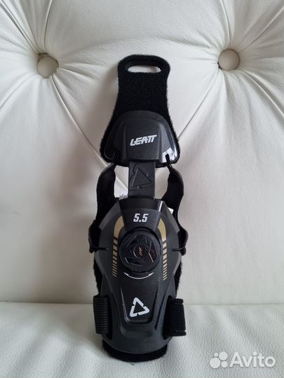 Фиксатор 3aпяcтья Leatt Wrist Brace Вlасk Черный