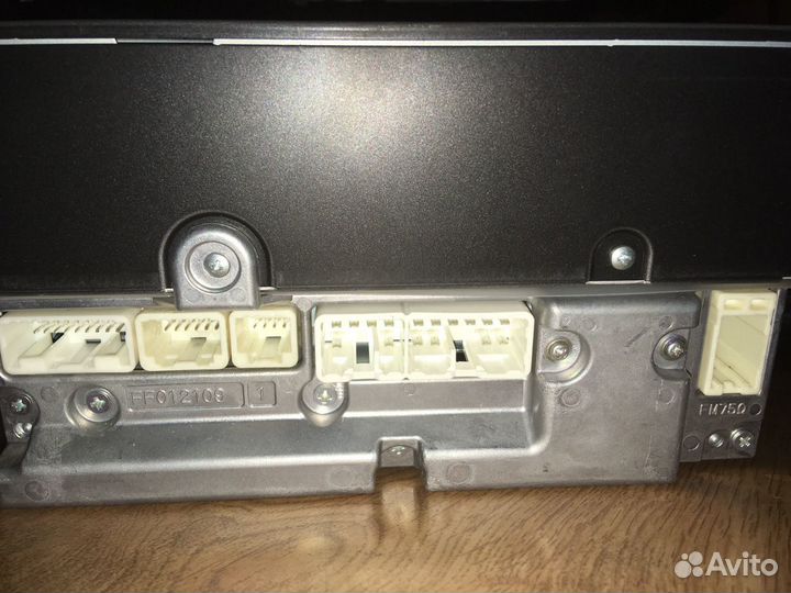 Магнитола на Рав4 2006-2012