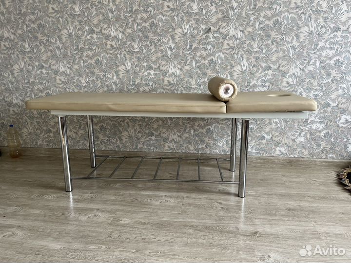 Массажная кушетка