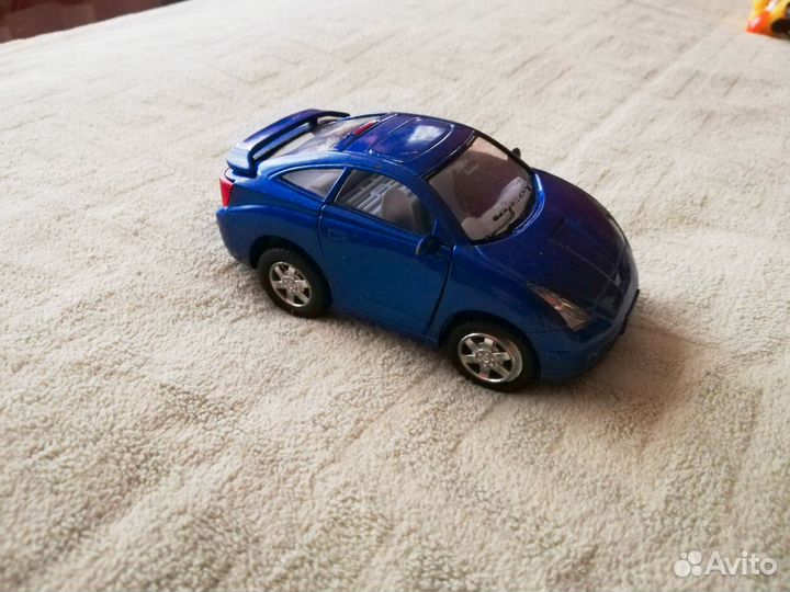 Маленькие игрушки для мальчиков