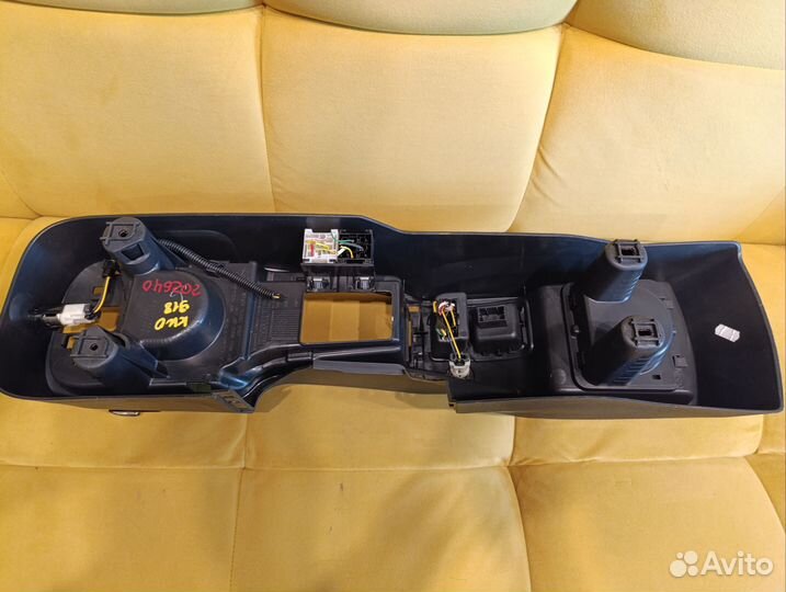 Консоль Рено 2 поколения