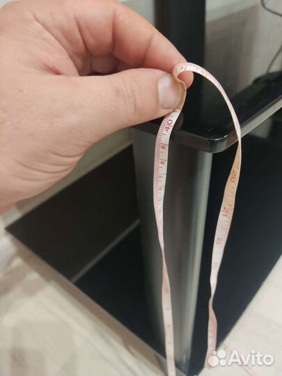 Тумба стеклянная под тв