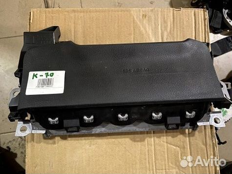 Toyota Camry V70 подушка в колено