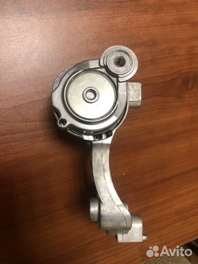 Натяжитель ремня toyota highlander-2, 2013 год