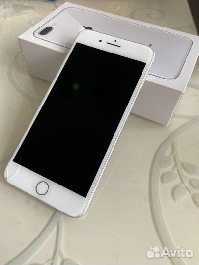 iPhone 8 Plus, 64 ГБ