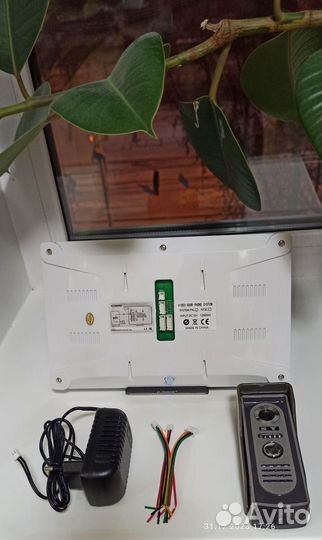 Видеодомофон цветной 7