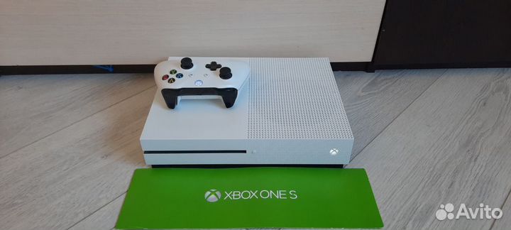 Xbox One s 1tb с играми