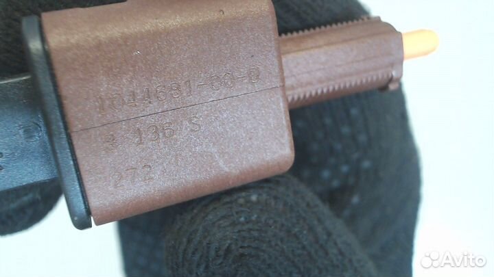 Датчик педали тормоза Tesla Model 3, 2019