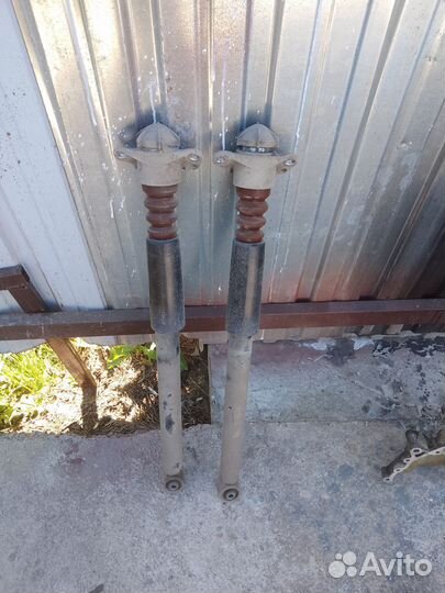 Амортизаторы задние skoda rapid