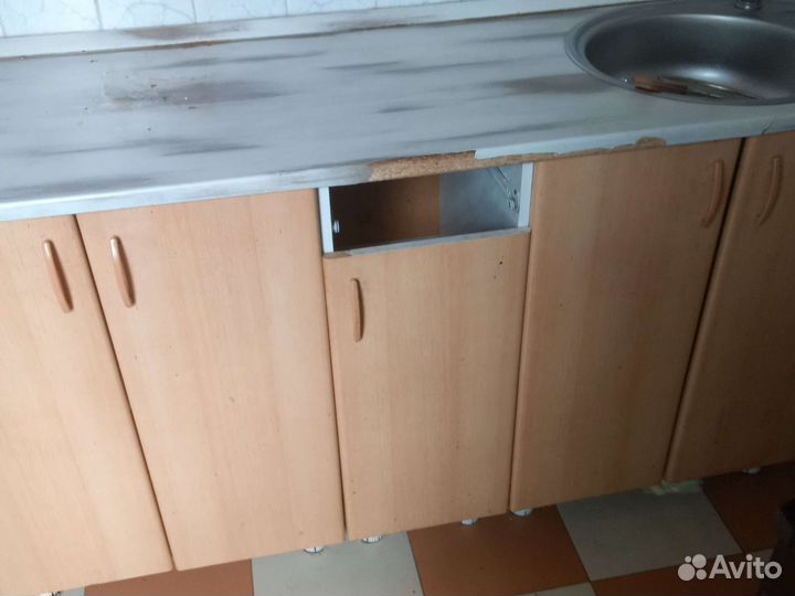 Кухонный гарнитур бу. Самовывоз с металлургов 16
