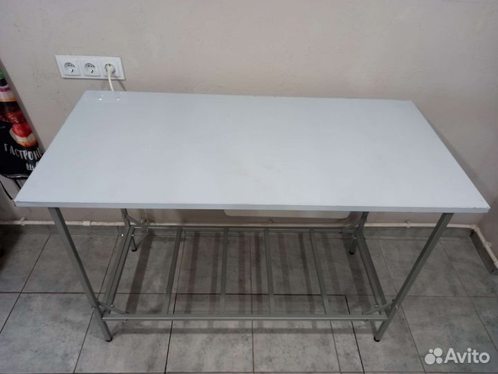 Стол нейтральный нержавейка
