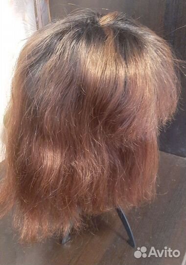 Парик натуральный каре.Длина 30см