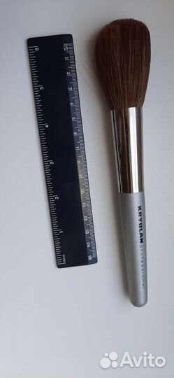 Кисть для макияжа натуральная профессиональная