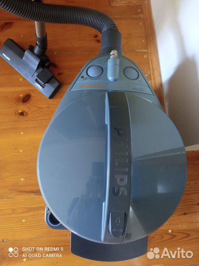 Моющий пылесос Philips