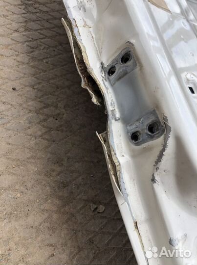 Правая Дверь Volvo fm