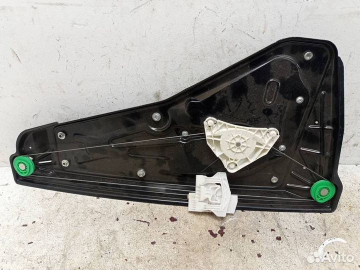Стеклоподъемник электрический задний правый