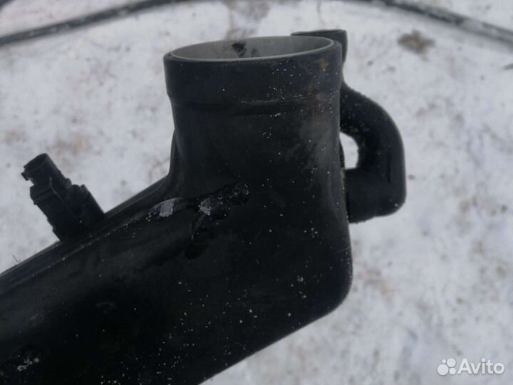 Патрубок воздушного фильтра ауди а4б5