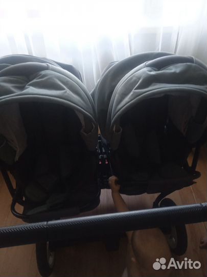Коляска для двойни