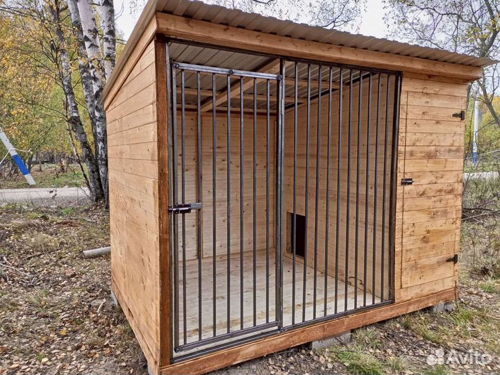 Вольер для собак с будкой