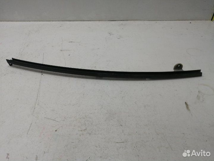 Направляющая стекла задняя правая Toyota Avensis