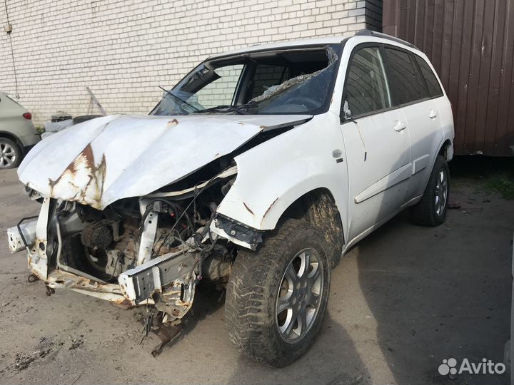 В разборе Chery Tiggo T11 FL