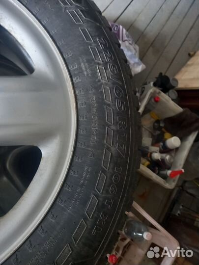Nokian Tyres Hakkapeliitta 7 SUV 225/65 R17