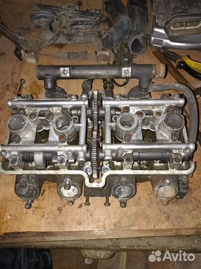 Голова целиндров Кавасаки Zzr 400-2