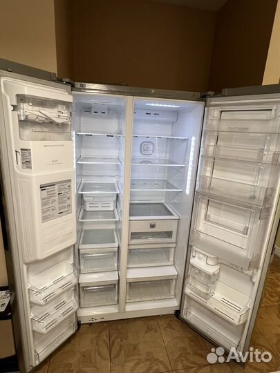 Холодильник бу LG side by side