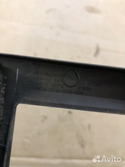 Дефлектор воздушный центр. Nissan Maxima A33(4592)