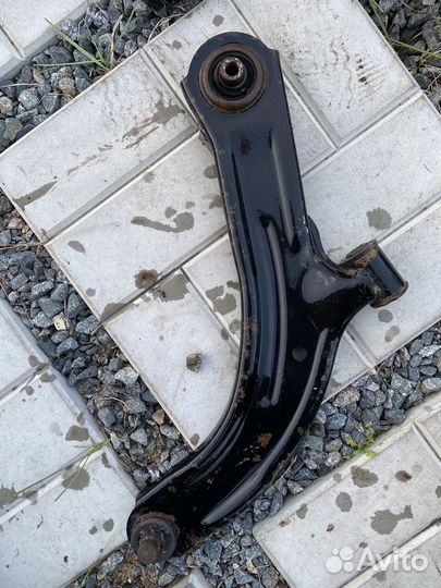 Рычаги на nissan Tiida Latio