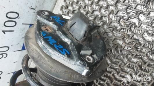 Стойка передняя левая mercedes benz C-class W204