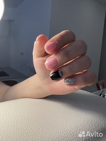 Маникюр педикюр