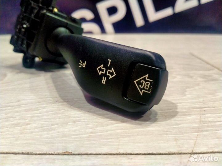 Переключатель указателя поворота ближнего и