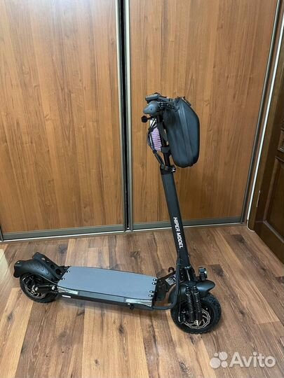 Электросамокат hiper B2 полный привод