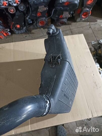 Корпус воздушного фильтра Fiat Punto I