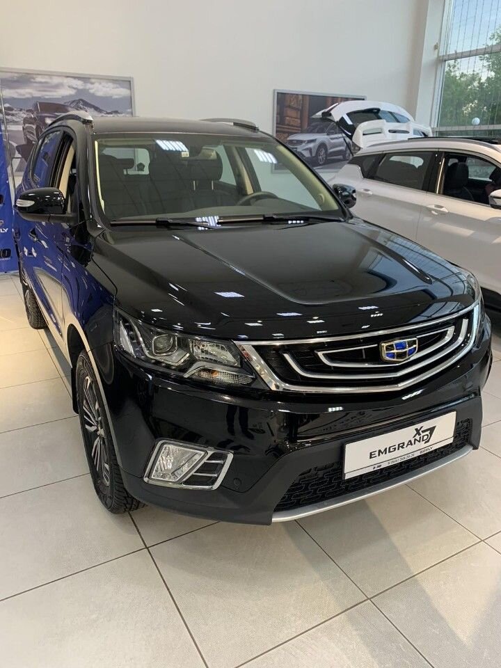 Geely Emgrand X7: фото владельца