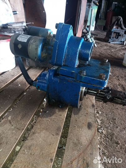 Стартер с приводом,с редуктором на мтз,юмз