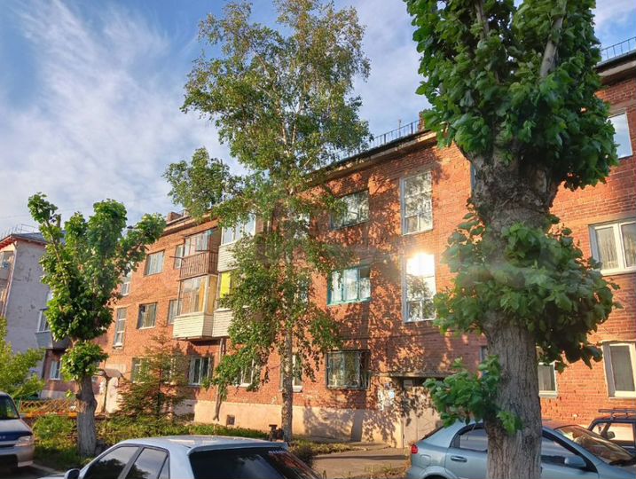 Комната 19 м² в 2-к., 3/3 эт.