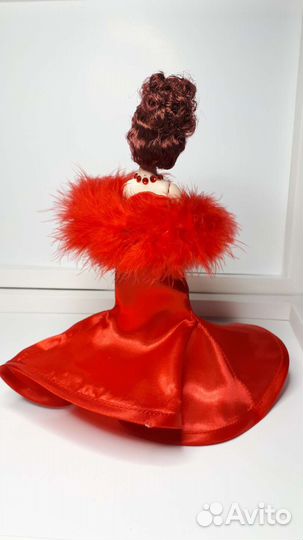 Кукла фарфоровая коллекционная