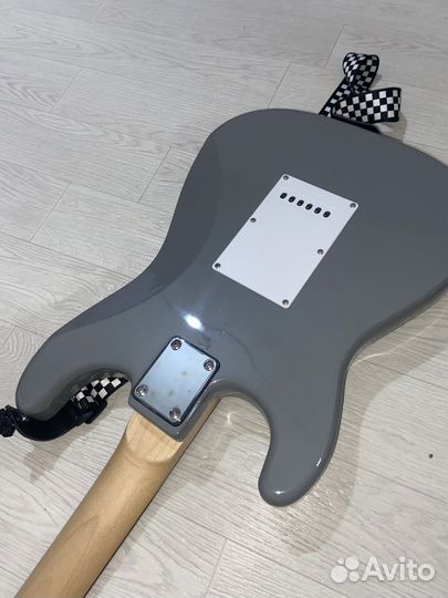 Электро гитара