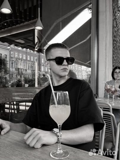 Хостес Официант Администратор