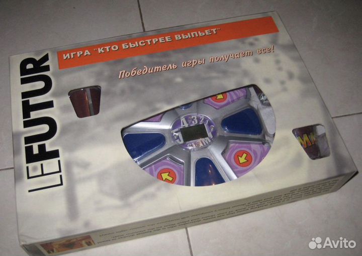 Застольная игра «кто быстрее выпьет»