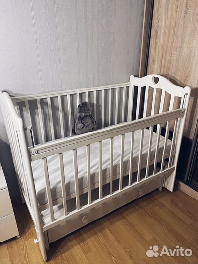 Детская кроватка Аскона с маятником + матрас